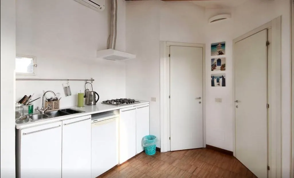 Dhomes - Apartments And Rooms - Duomo Delight, Terrace Milaan